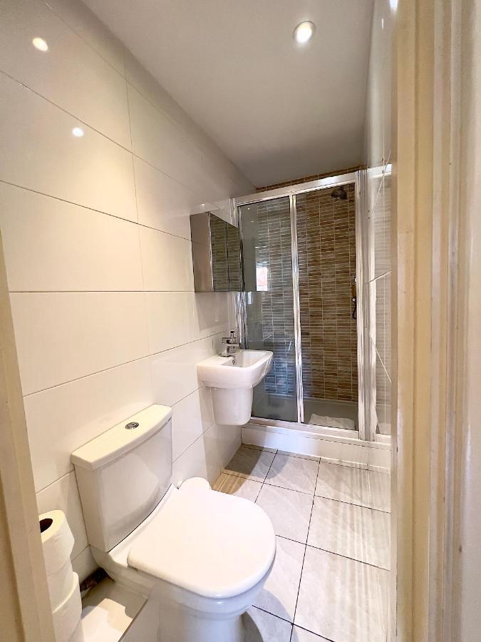 2 Bedroom Apartment In Westminster London Exteriör bild